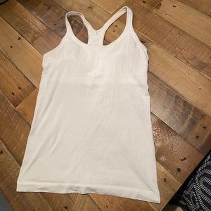 Lululemon Sz 6 Ebb to Street Tank